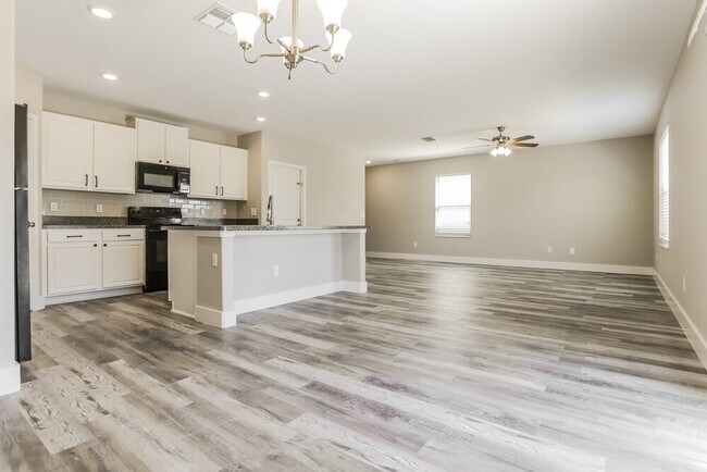 Building Photo - 10418 Carloway Hills Dr