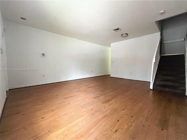 Building Photo - 2553 SW 83rd Terrace