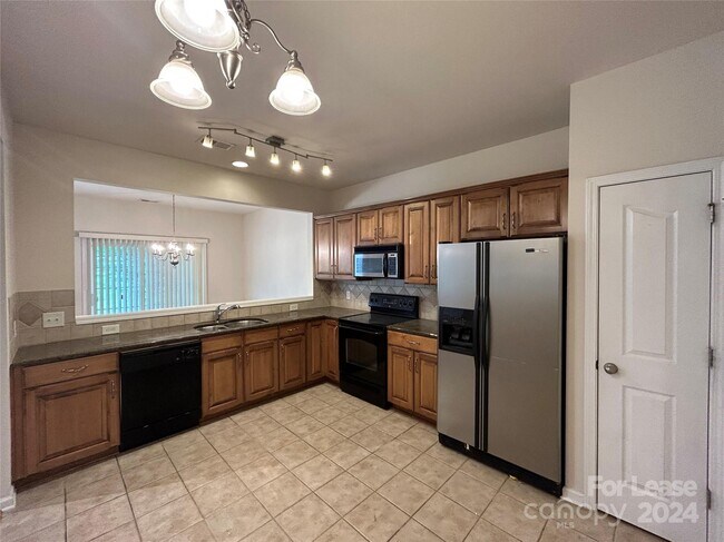 Foto del edificio - 9140 Redmond Trace Rd