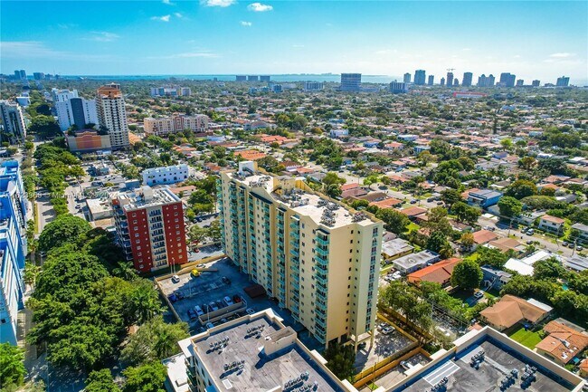Foto del edificio - 3500 Coral Wy