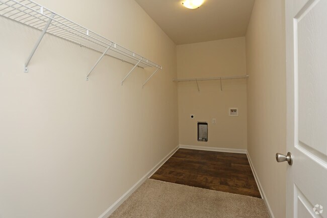 Interior Photo - Palisades at the Park