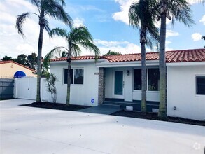 Building Photo - 6320 SW 24th St