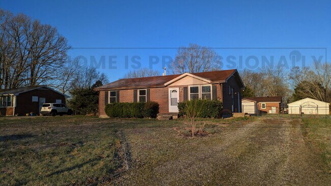 Building Photo - 1514 Nichols Dr
