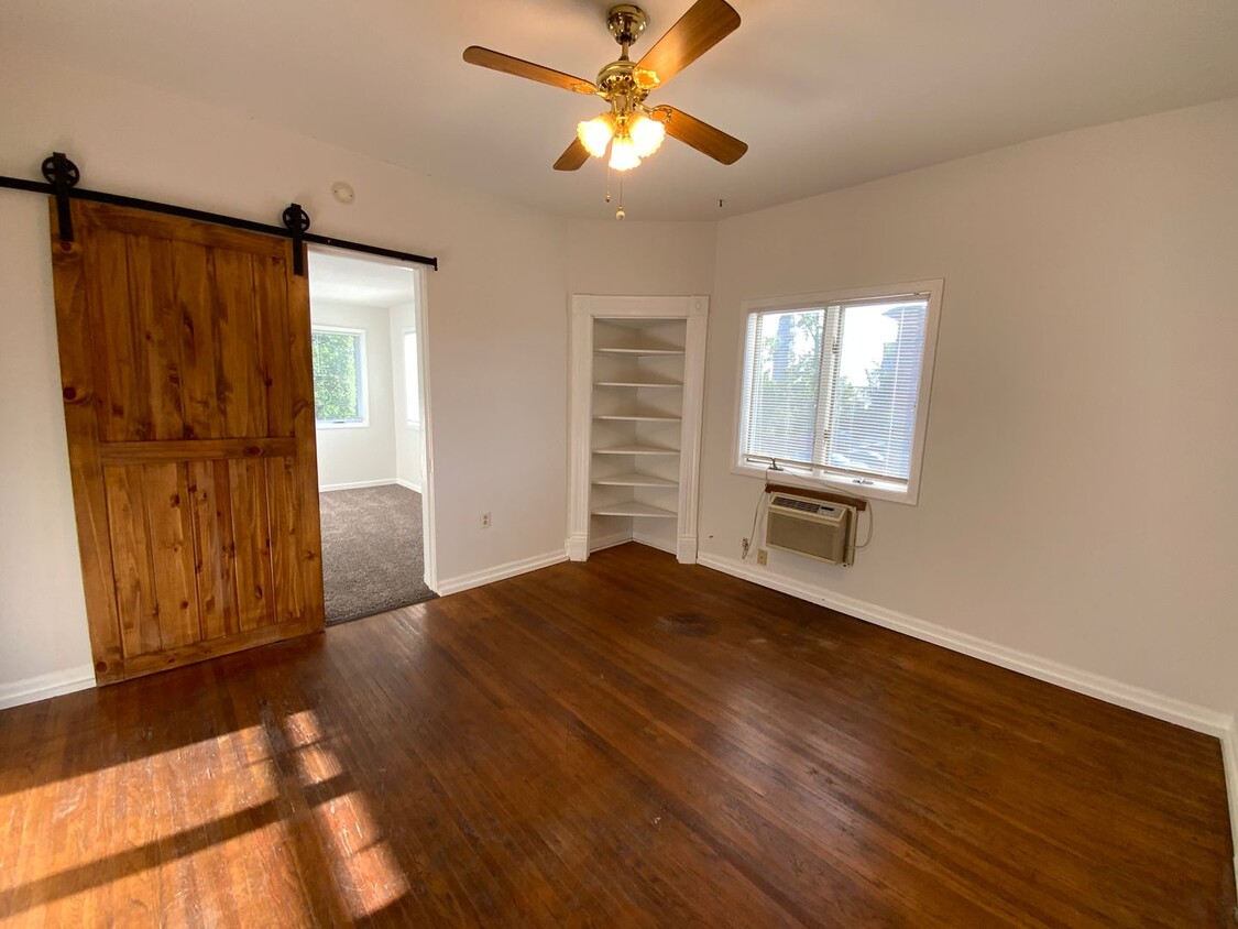 Primary Photo - 1400 Bass Ave