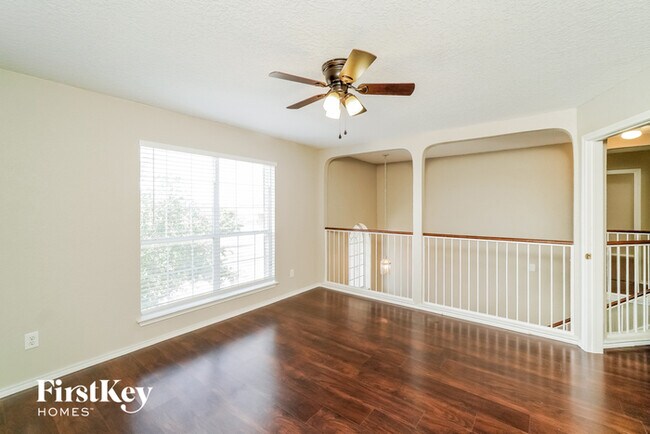 Foto del edificio - 10235 Timber Country