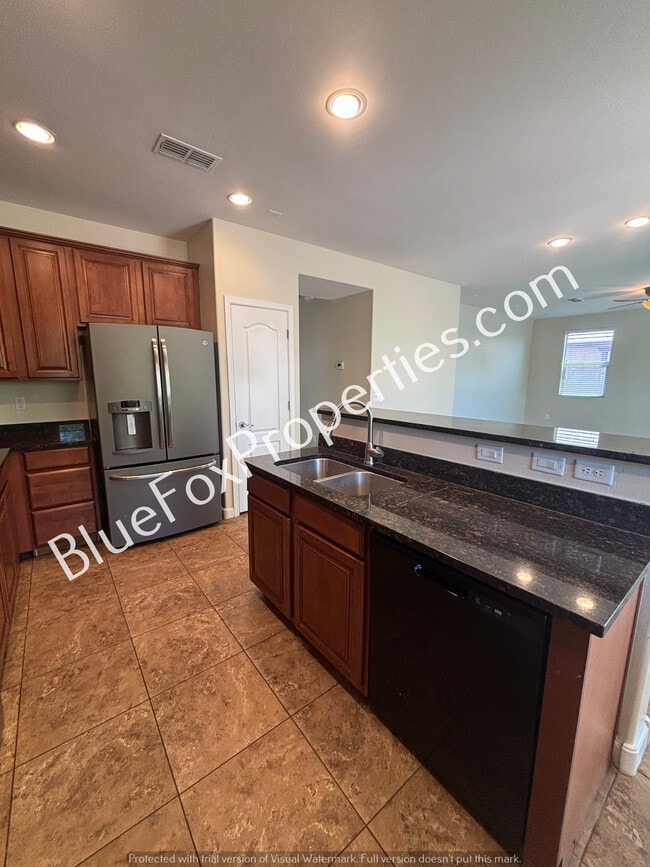Building Photo - 12901 N Camino Vieja Rancheria