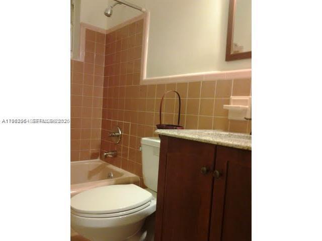 Foto del edificio - 2016 NE 26th St