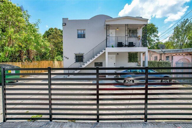 Building Photo - 168 NW 32nd St