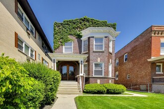 Building Photo - 43 N Menard Ave