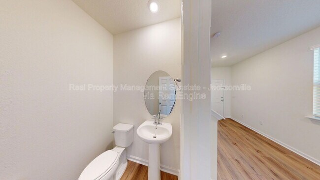 Foto del edificio - 7675 Merchants Way