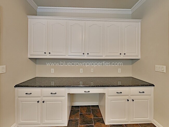 Building Photo - 1536 Sienna Ct
