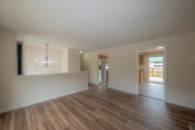 Sala de estar - 10717 NE 145th Pl