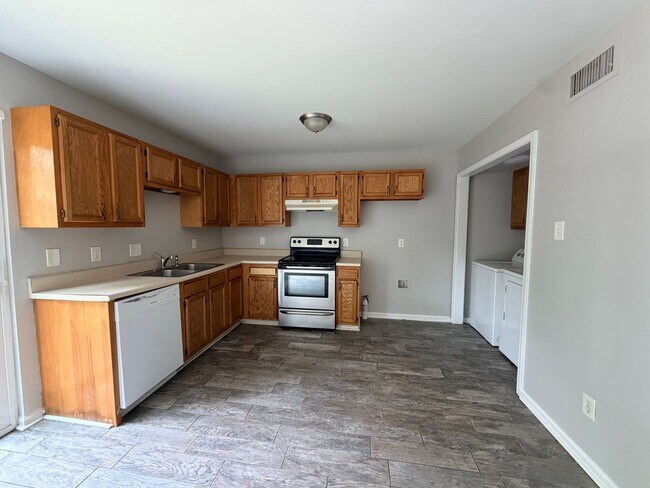 Foto del edificio - 8702 White Rock Ln