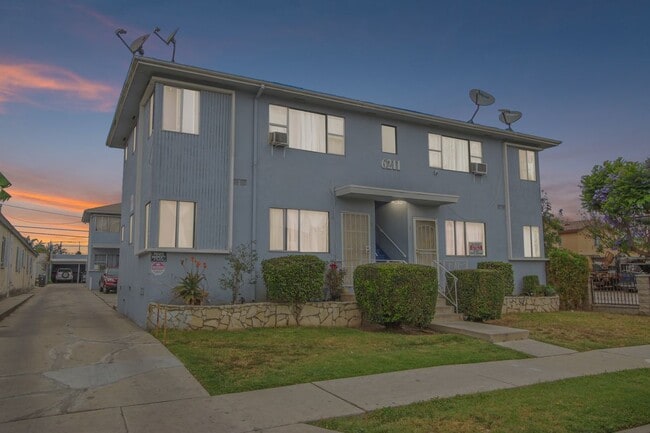 Building Photo - 6211 10th Ave