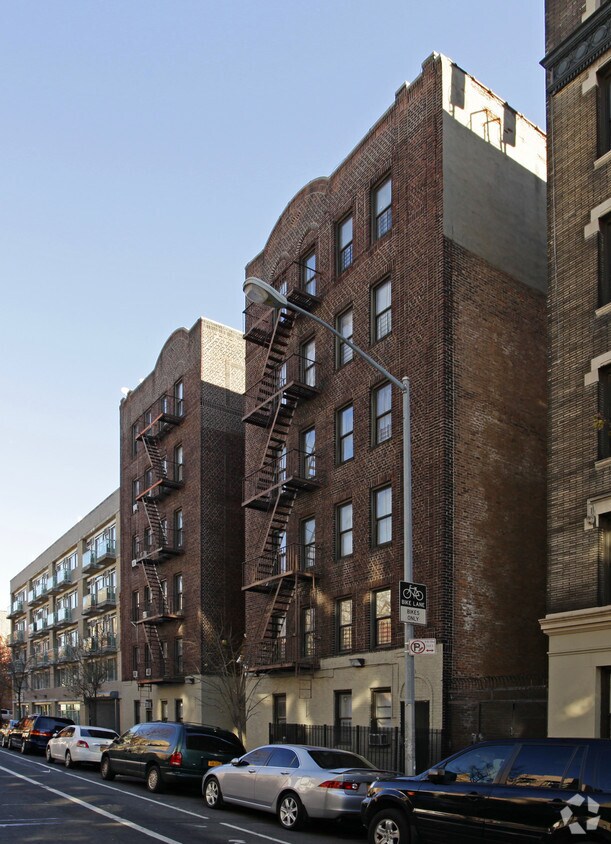 Building Photo - 16-20 Marble Hill Ave