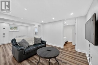 Building Photo - 818 Krosno Blvd