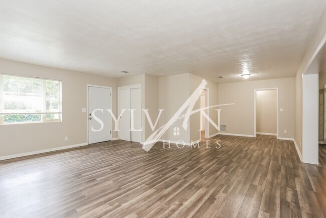 Building Photo - Carve Out a Great Life Here!
