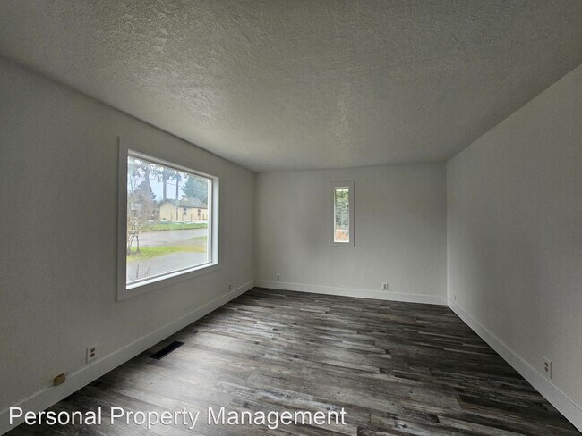 Foto del edificio - 3 br, 2 bath House - 2210 E 35th St