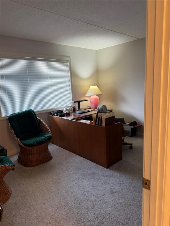 Building Photo - 650 E Greenwich Ave