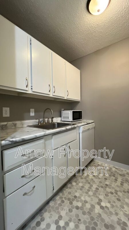 Foto del edificio - 1119 E St