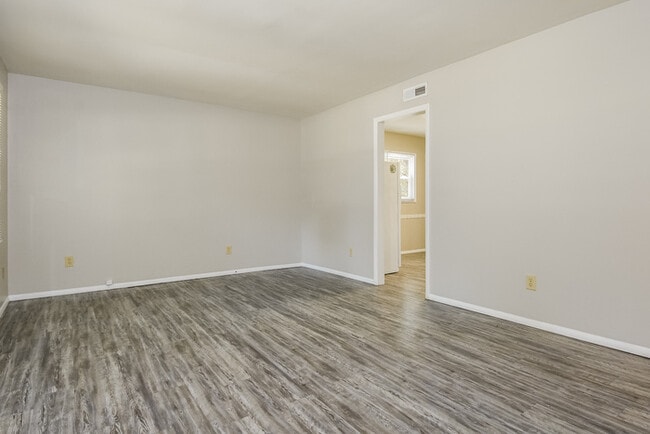 Building Photo - 1712 Gavin Dr