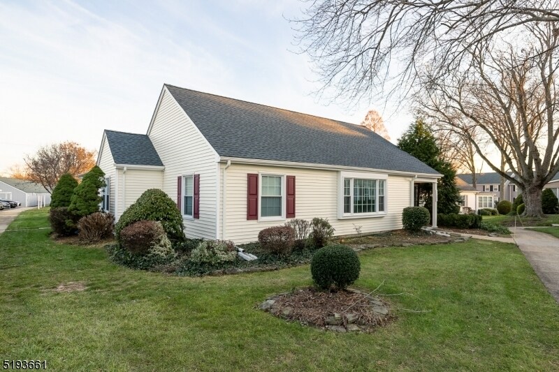 Primary Photo - 180 Prescott Ln