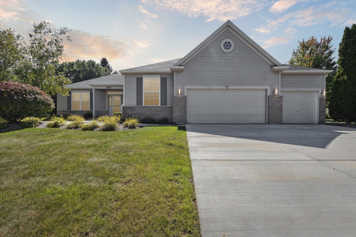 Foto principal - 3403 Green Pastures Ln