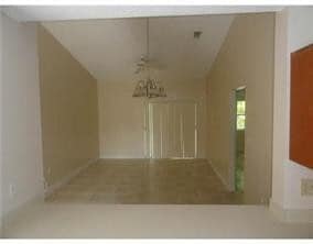 Foto del edificio - 8105 SW 21st Ct