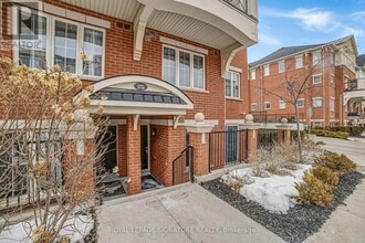 Building Photo - 2492 Post Rd