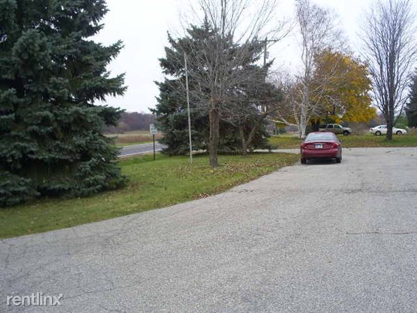 Building Photo - 1284 W Cutler Rd