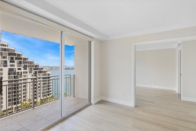 Foto del edificio - 770 Claughton Island Dr