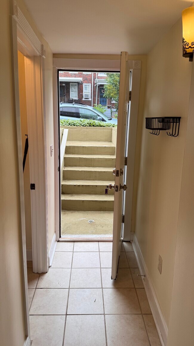 Foto del edificio - 1112 Oates St NE
