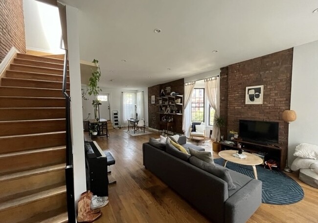 Foto del edificio - 789 Greene Ave