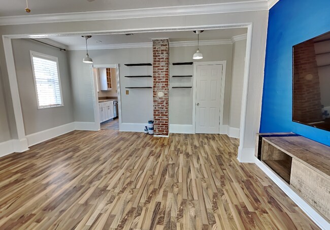 Foto del edificio - 1518 Pinewood Dr