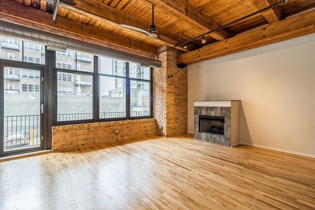Building Photo - 625 W Jackson Blvd