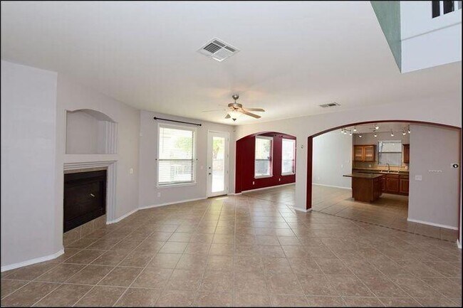 Foto del edificio - 14044 Highweed Dr