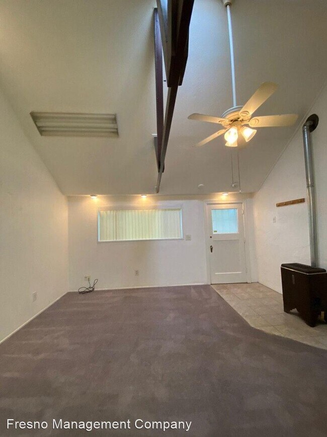 Foto del edificio - 581 N Yosemite Ave