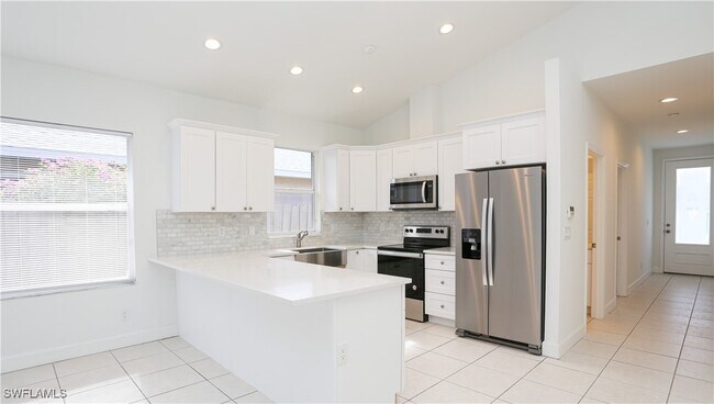 Foto del edificio - 835 106th Ave N