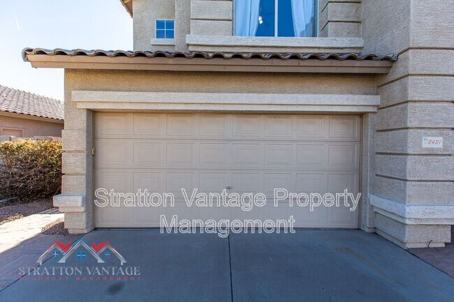 Building Photo - 2421 W Indigo Dr