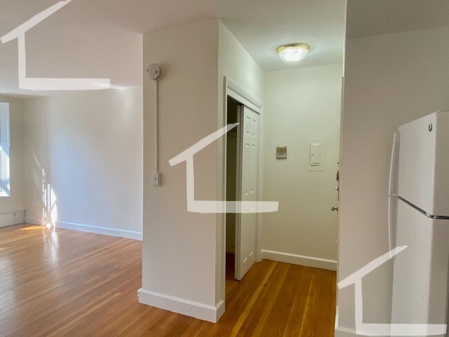 Building Photo - HOT KENMORE LISTING!!!!!!!!!!!