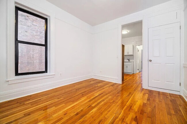Foto del edificio - 551 Hudson St