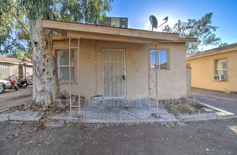 Primary Photo - 9316 E Balsam Ave