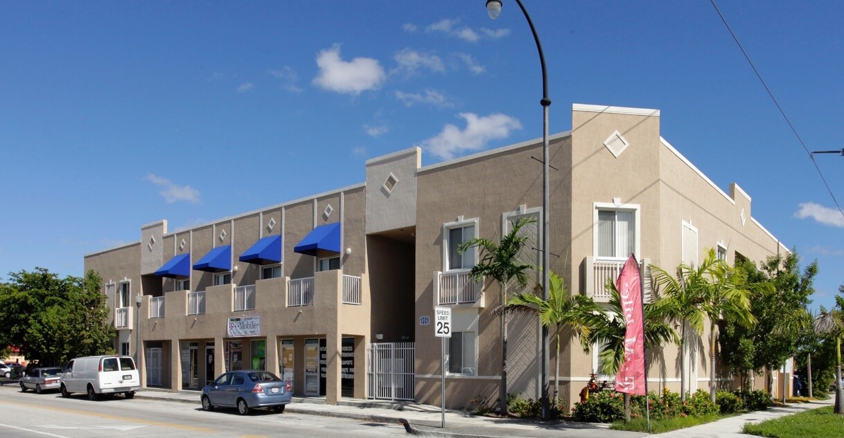 Primary Photo - Palm Avenue Condos