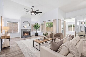 Building Photo - 7815 Royan Dr