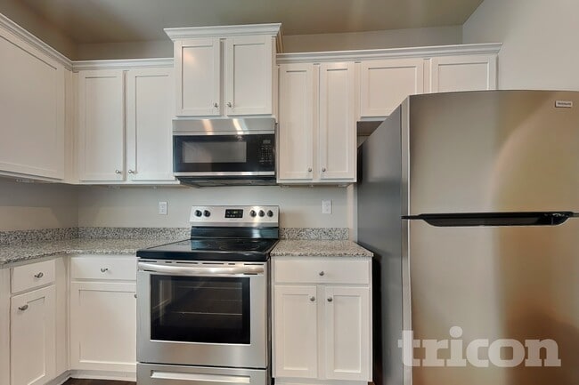 Building Photo - 114 Highland Dr