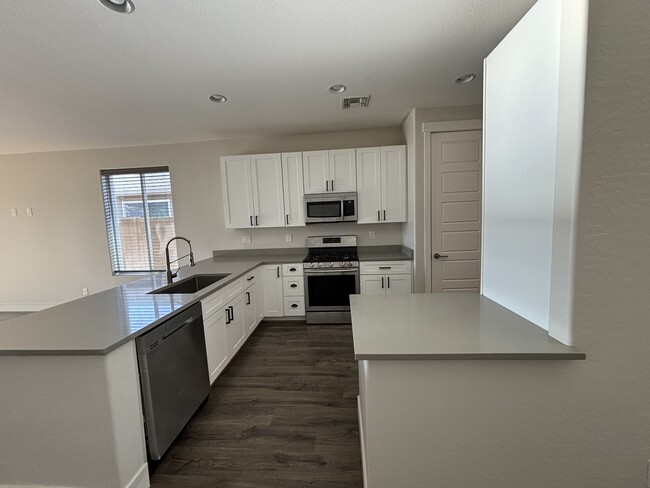 Foto del edificio - 1673 Stratford Pl