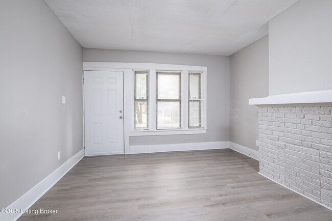 Foto del edificio - 1701 Hale Ave