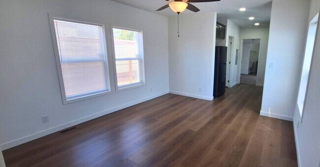 Foto del edificio - 4487 E Lake Mead Blvd