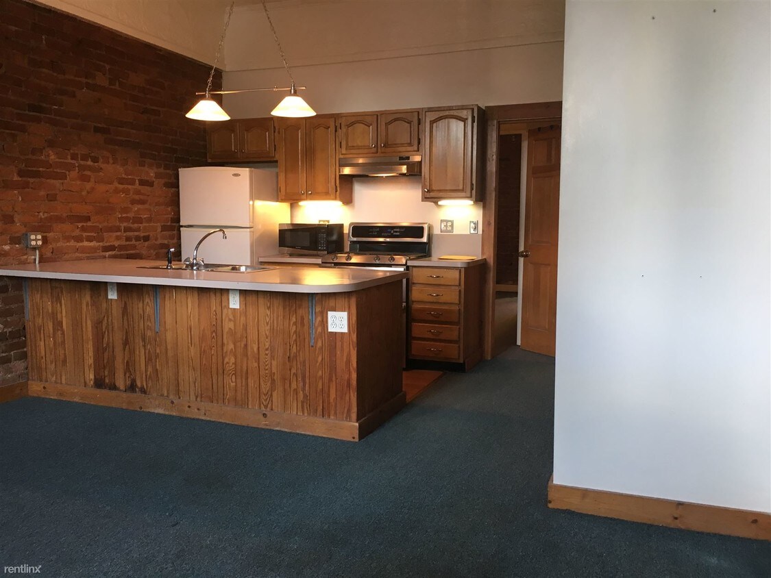 61 Sachem St, Quincy, MA 02170 Condo for Rent in Quincy, MA