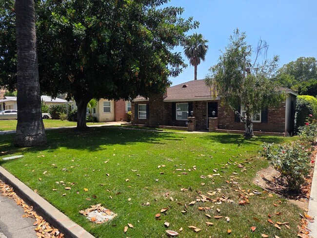 Foto del edificio - "The WOOD STREETS" NEAR RIVERSIDE COMMUNITY COLLEGE